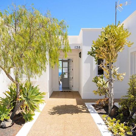 La Casa Del Puerto, Puerto Calero Villa Bagian luar foto