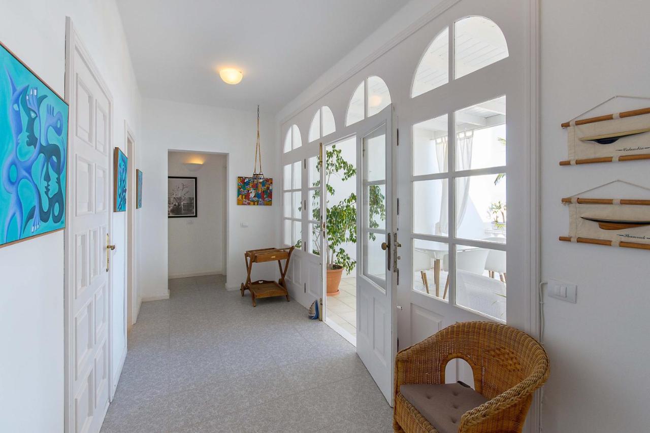 La Casa Del Puerto, Puerto Calero Villa Bagian luar foto
